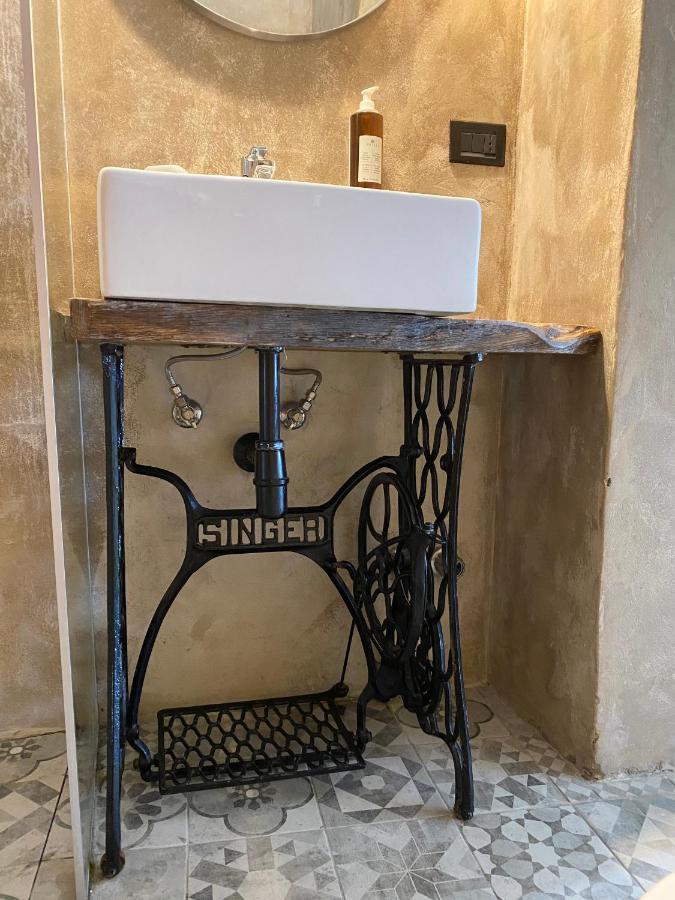 Black Market Hotel イスキア島 エクステリア 写真